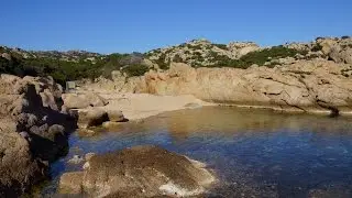 Bonifacio - Crique, entre le Capu di Fenu et la Cala Genovese