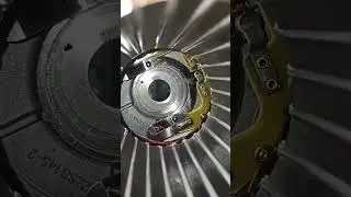 Центробежный выключатель двигателя компрессора