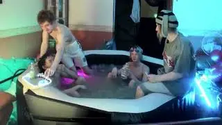 СТРИМ ИЗ БАССЕЙНА В ИСПОЛНЕНИИ ХАЗЯЕВОВ / Pools, Hot Tubs & Beaches ОТ ХАЗЯЕВОВ