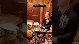 Drummer Plays Pocaro Purdie Shuffle In Studio