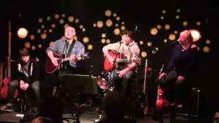 Acoustic Family - Free Fallin'