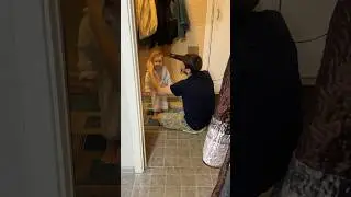 С папой и голову моет спокойно, и феномен даёт сушить. С мамой такое не канает😂