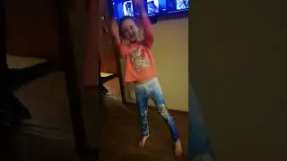 соня покзывает мастер-класс