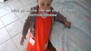 bébé (mathilda)qui marche à 10 mois05.mpg