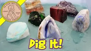 Diamond Dig It - Wet It, Squish It, Slime It!