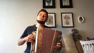 Бьется в тесной печурке огонь (В землянке), под гармонь