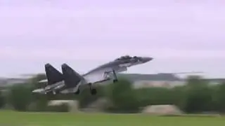 Российский истребитель Су 35 потряс Ле Бурже   Это не самолет, это просто НЛО