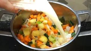 Leek, carrot, potato and milk soup – Recipe without cream, easy and creamy