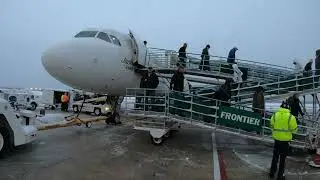 Airbus A320 landing in the snow