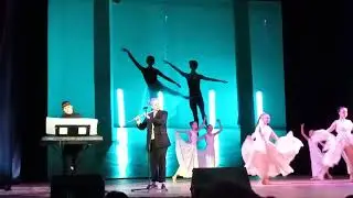 Выступление на заключительном концерте конкурса "Голоса сердец".