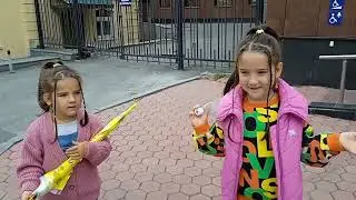 Нам понадобились памперсы.
