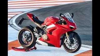 24 Fast Facts 2018 Ducati Panigale V4 From Circuit Ricardo Tormo