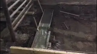 Работа с полами продолжается