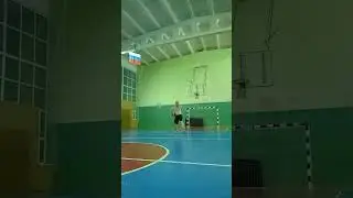 Баскетбол . Трикшот. #баскетбол #basketball  #trickshots  #sports  #shorts