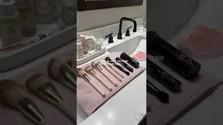 this is your reminder to clean your brushes!! 🫧🫶🏻 