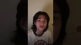 Hyunjin's ver. of Suzy's Flirting Smile 😭😂