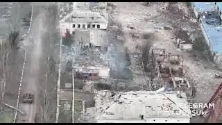 A  Ukrainian tank firing on Russian positions in Soledar, Donetsk Oblast!!