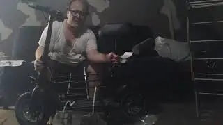 Gyroor Adults Electric Scooter part two Seasparkles corner puttting it togetner *fun