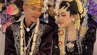 Bersanding Di Pelaminan