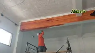 MOTIF KAYU DI AULA YAYASAN, DISULAP BAK KERAAN