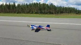 Extreme Flight Extra 300 (30cc) - First flight