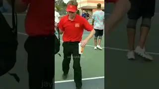 This McDonald's Employee can hoop 🔥😂