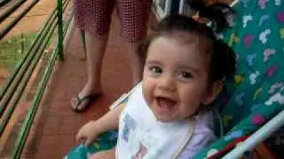 Milena Riéndose a Carcajadas
