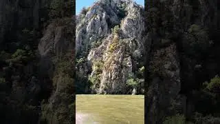 cu șalupa pe Dunăre