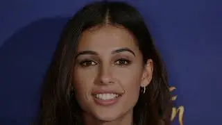 A Beautiful Woman - Naomi Scott (Part 392)