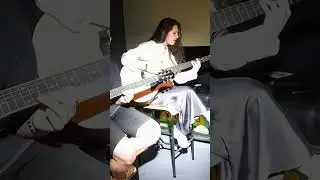 ЛОМАЕТ ГИТАРУ