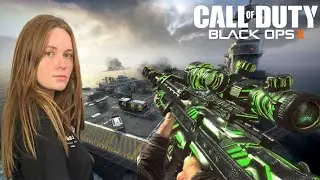 Girlfriend Plays Black Ops 2 for the First Time...
