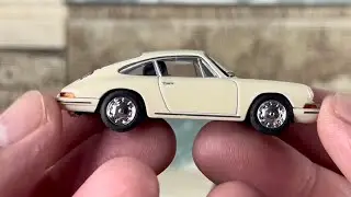 Timeless Classic: Porsche 901 1963 Ivory by Mini GT