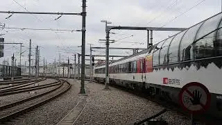 Eurocity train "Porta Moravica" (Graz - Przemysl) with SBB Panorama car arriving at Wien Hbf