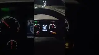 здорово ехать в закат на хорошем тягаче, по хорошей дороге, под хорошею музыку).