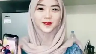 STORY WA KUMPULAN TIK TOK CEWEK CANTIK😘😘😘