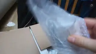 Unboxing MacBook Air (early 2014) - Part 1