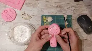 Paper clay ...is it as easy to use as it looks!?