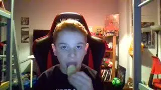 Eating Pringles for 7 Minutes