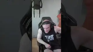 Момент со стрима Дерзко на твиче