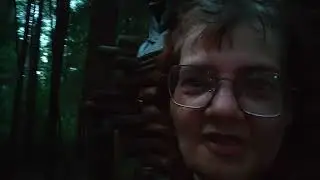 ЖИЗНЬ и дела в лесной ИЗБУШКЕ. Продолжение. ЖАРЮ БЛИНЫ 🥞, ГОТОВЛЮ НА КОСТРЕ 🍲🫖