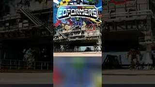 Leadfoot pointing to something in this detail in Transformers: DOTM? 