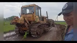 КАК одеть Гусянку на Бульдозер ЧТЗ Т130  , полное видео🎥