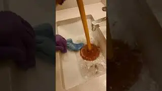 Unclogging a bathroom sink with cheap plunger