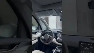 Zeekr 009 привезли из Китая в Москву