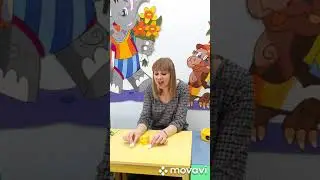 Веселый клоун Бом пришел повеселить наших малышей. Поиграл в прятки с мышками и спел песенку