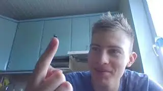 Антон (он живой (он улетел))