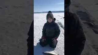 Ловля омуля на Байкале.