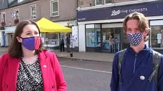 Emma Roddick MSP and Gavin Cobb at Yes Nairn collection for local foodbank. 4th September 2021