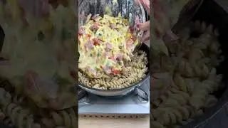 La abuela reveló el secreto de unos deliciosos fideos. Una receta familiar.