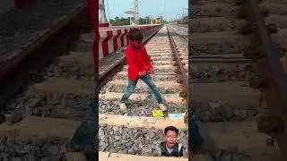 NEMU BARANG DI REL KERETA 